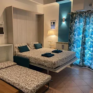  Apartment Porta Romana Bella Italy