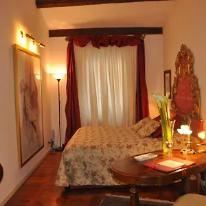 Henry's Heaven Apartament